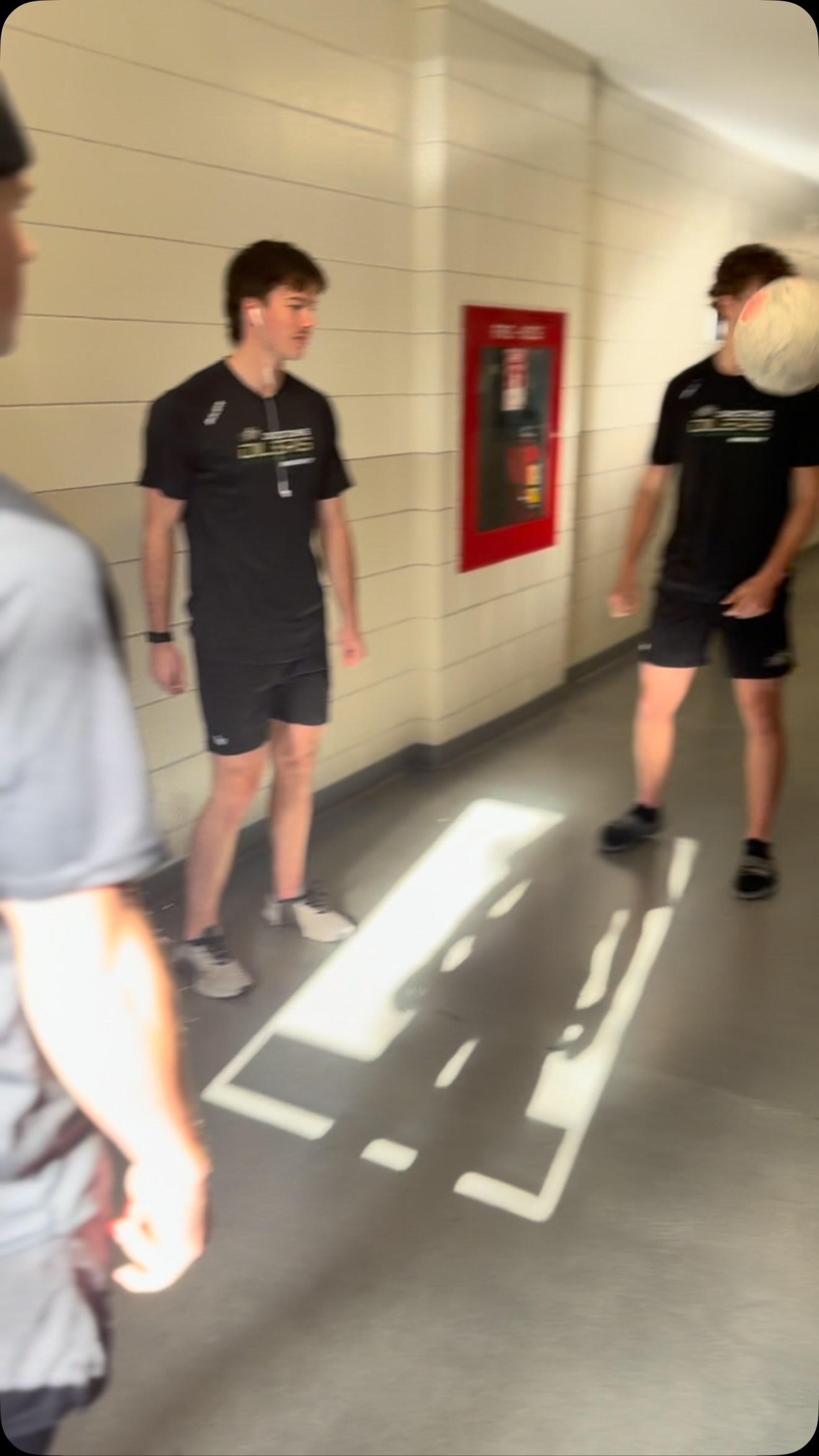 The guys are warming up with some sewer!

#OkotoksOilers #BCHL