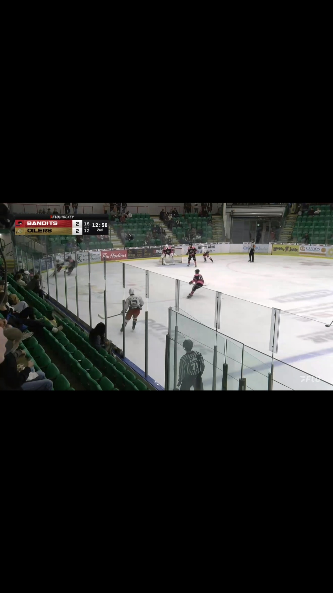 There were many to choose from, but this stop by Giggy is our @eyes_360 Save of the Game from out Breast Cancer Awareness tilt last night!

#OkotoksOilers #BCHL #Giguere #SaveOfTheGame