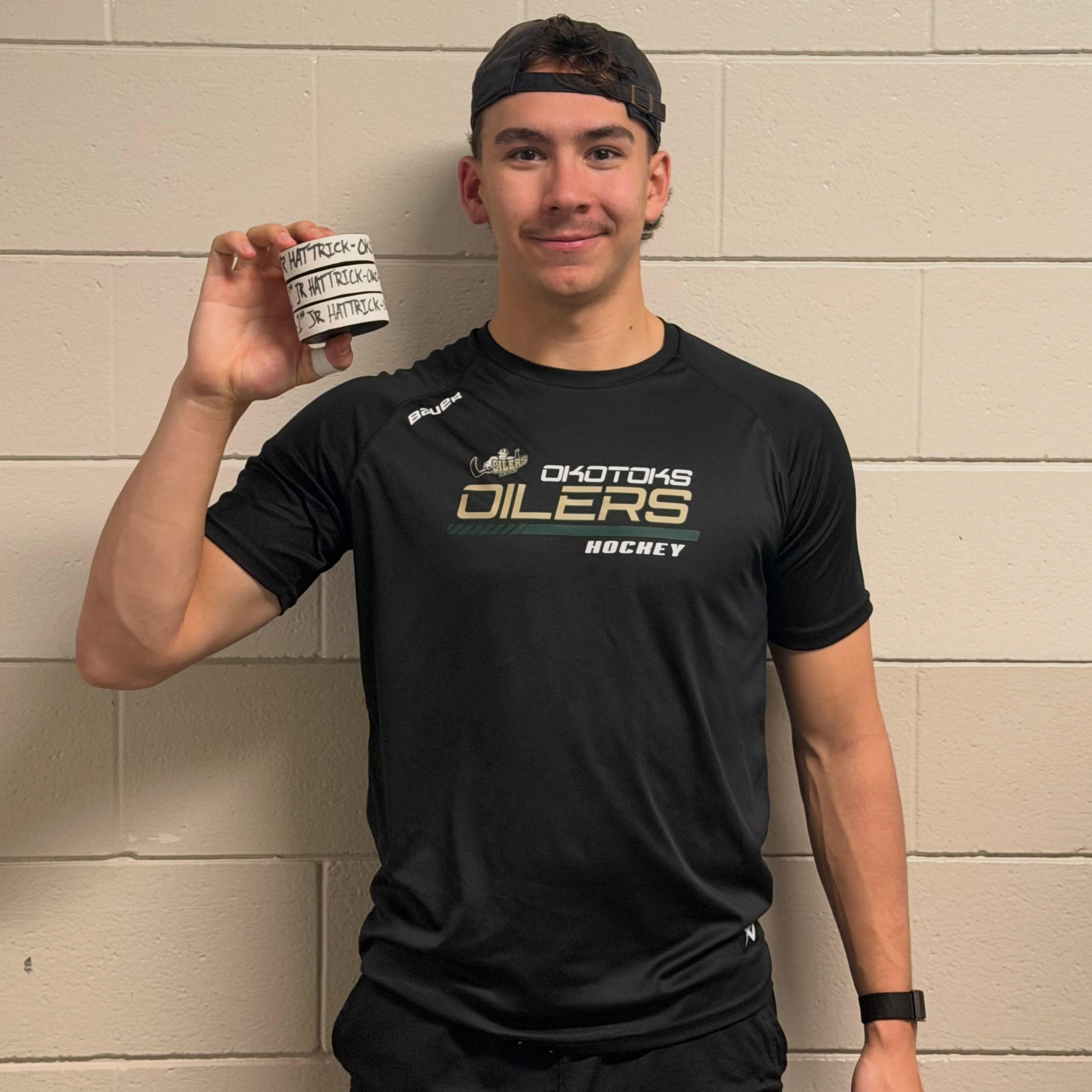 Congratulations to Cohen Carter for earning his first BCHL hat trick this afternoon!

#OkotoksOilers #BCHL