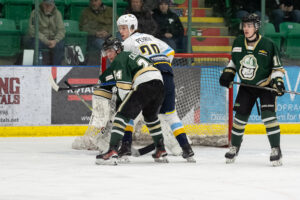 Luke Calabria protecting his net. (Chad Goddard/Okotoks Oilers)