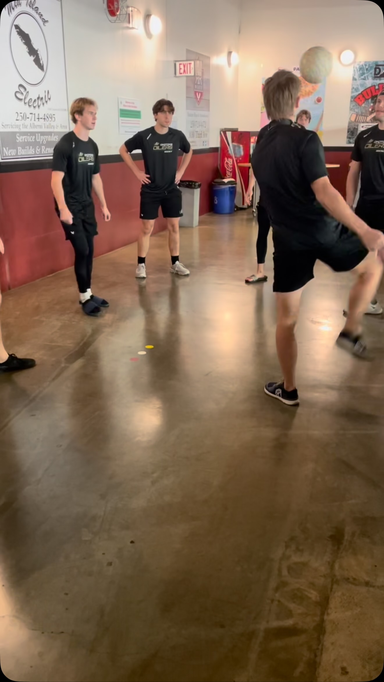 Warming up the legs in Port Alberni!

#OkotoksOilers #BCHL