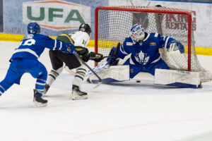 Jackson Rowland finding the back of the net against the Penticton Vees. (Chad Goddard/Okotoks Oilers)