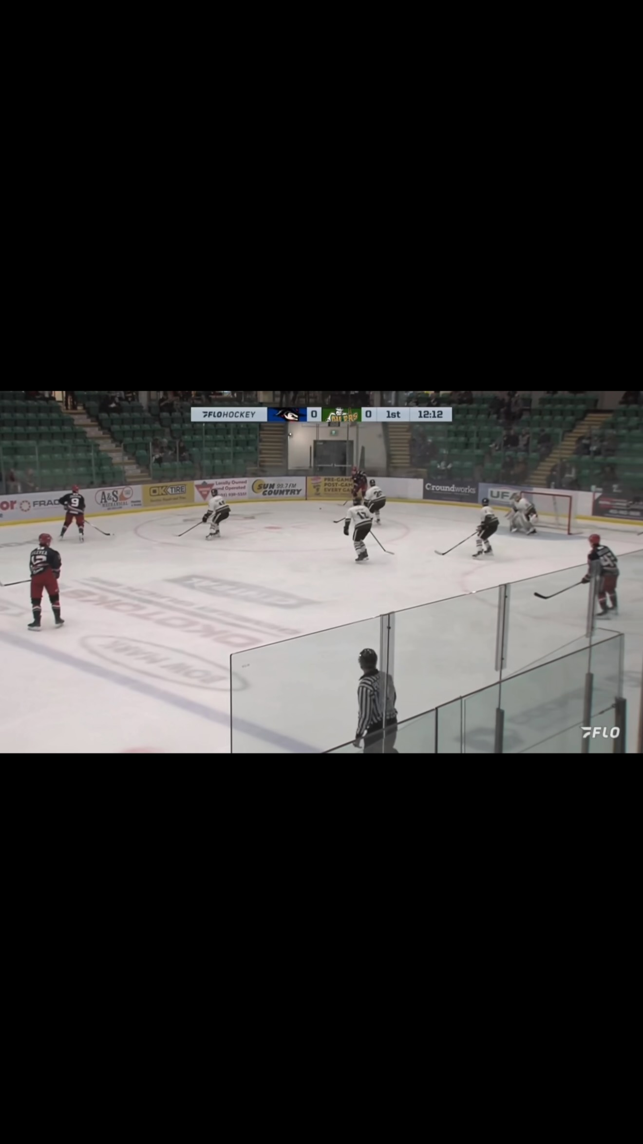 Our @eyes_360 Save of the Night goes to @jaxsilv.32 with this fantastic stop!

#OkotoksOilers #BCHL