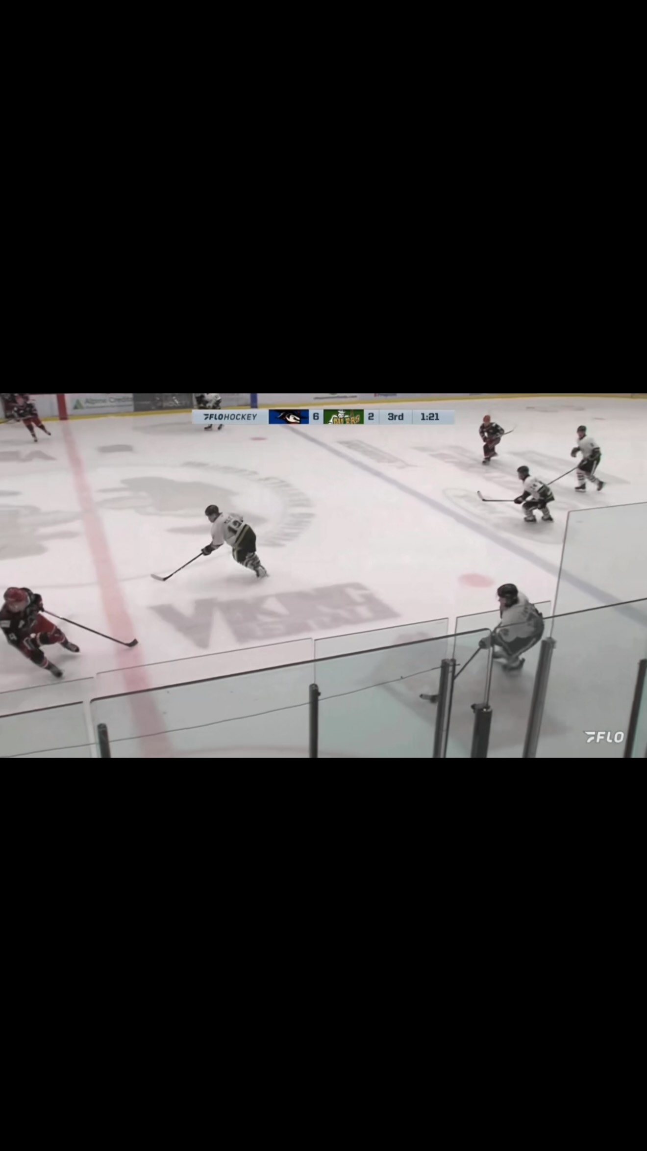 The @bestwesternokotoks Goal of the Game goes to @domenico_clarizio as he puts home a loose puck in front of the Bandits net. 

#OkotoksOilers #BCHL
