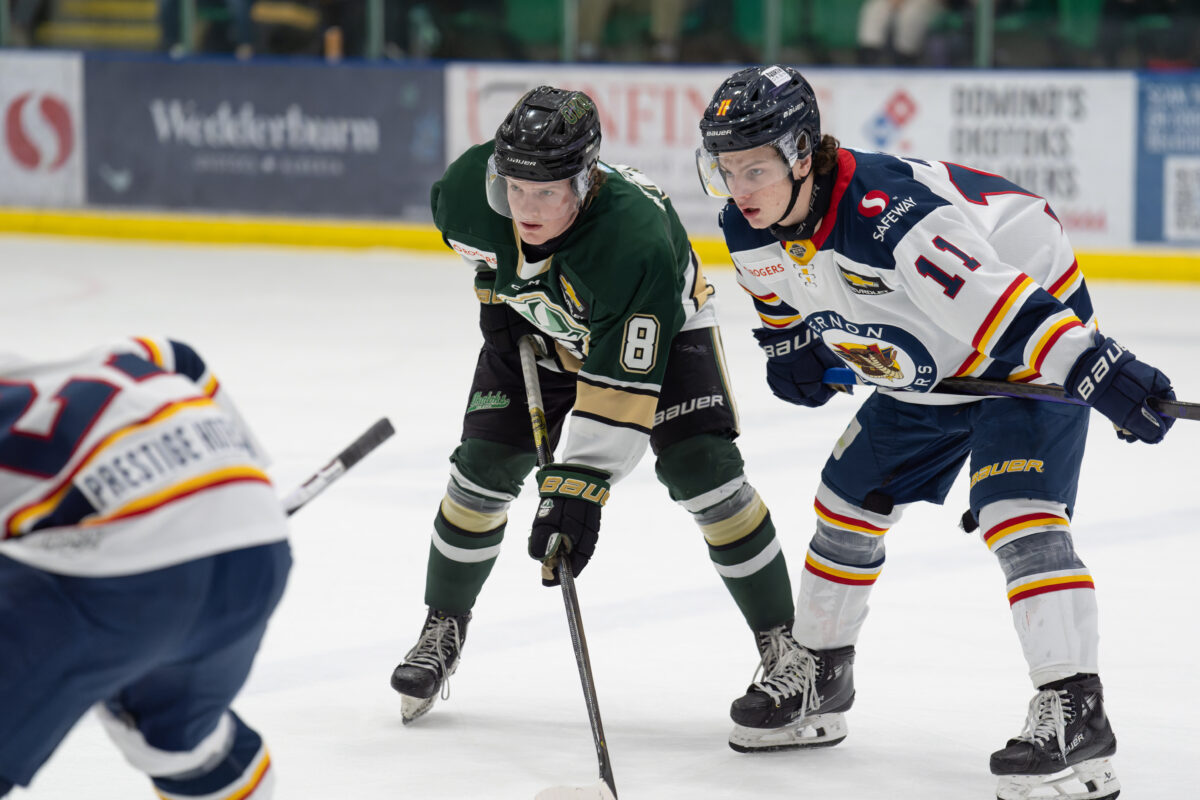 Joey Meredith lining up against a Viper last season. (Chad Goddard/Okotoks Oilers)