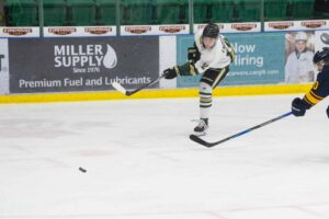 Brady Engelkes ripping a shot which would beat the Vipers for a goal. (Chad Goddard/Okotoks Oilers)
