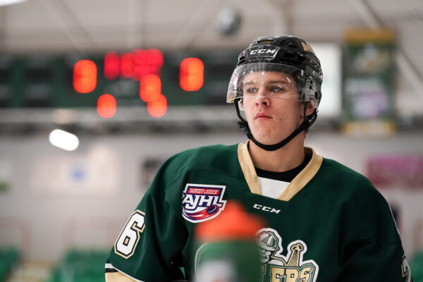 Oilers alumni Dylan James signs entry level deal with Detroit Red Wings