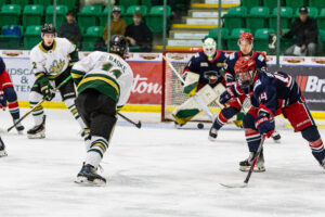 Conner Radke putting the puck on net. (Scott Savard/Okotoks Oilers)