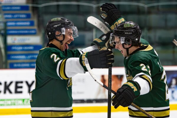 Oilers put up seven on the road against Sherwood Park thanks to Carter’s hat trick